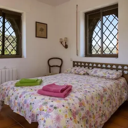 Chalet Island With Castle El Barraco